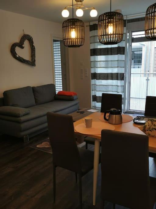 Wohnen Direkt Am Uferpark Mit Grossem Balkon Und Seeblick FDH Exteriör bild
