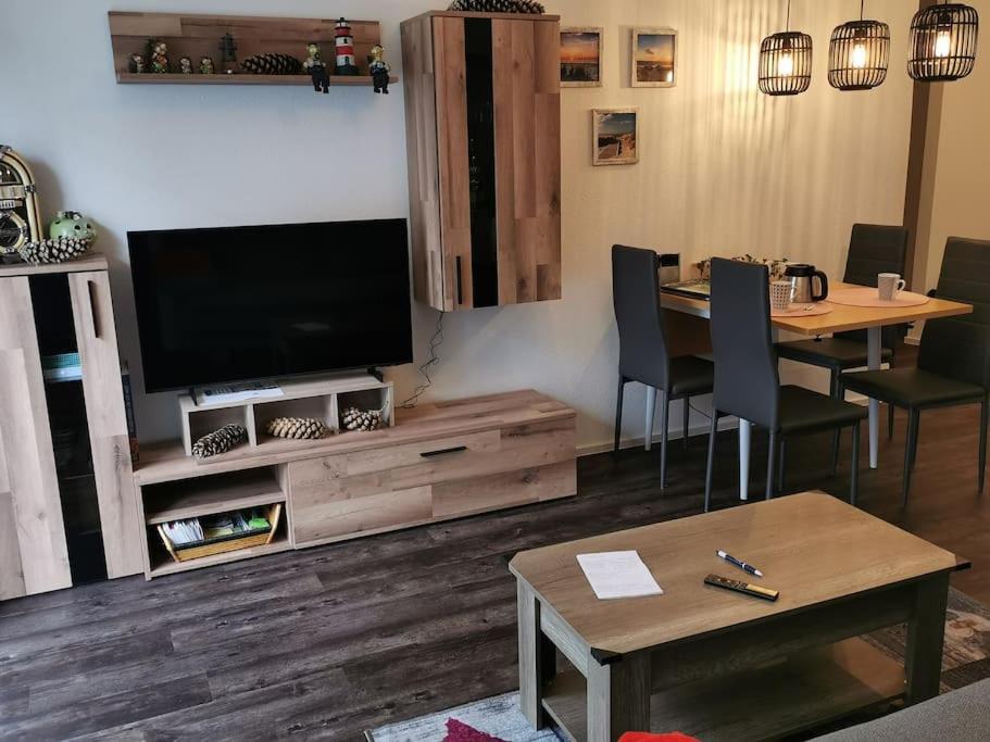 Wohnen Direkt Am Uferpark Mit Grossem Balkon Und Seeblick FDH Exteriör bild